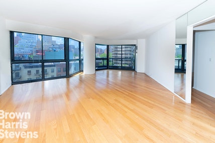 Property for Sale at 200 East 61st Street, Upper East Side, NYC - Bedrooms: 1 
Bathrooms: 1 
Rooms: 4  - $1,175,000