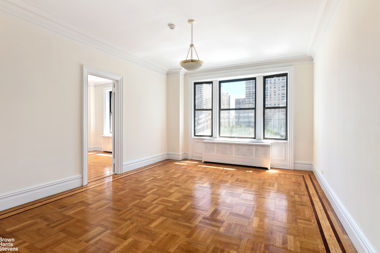 Photo 1 of 260 West 72nd Street 8C, Upper West Side, NYC, $5,250, Web #: 21082826
