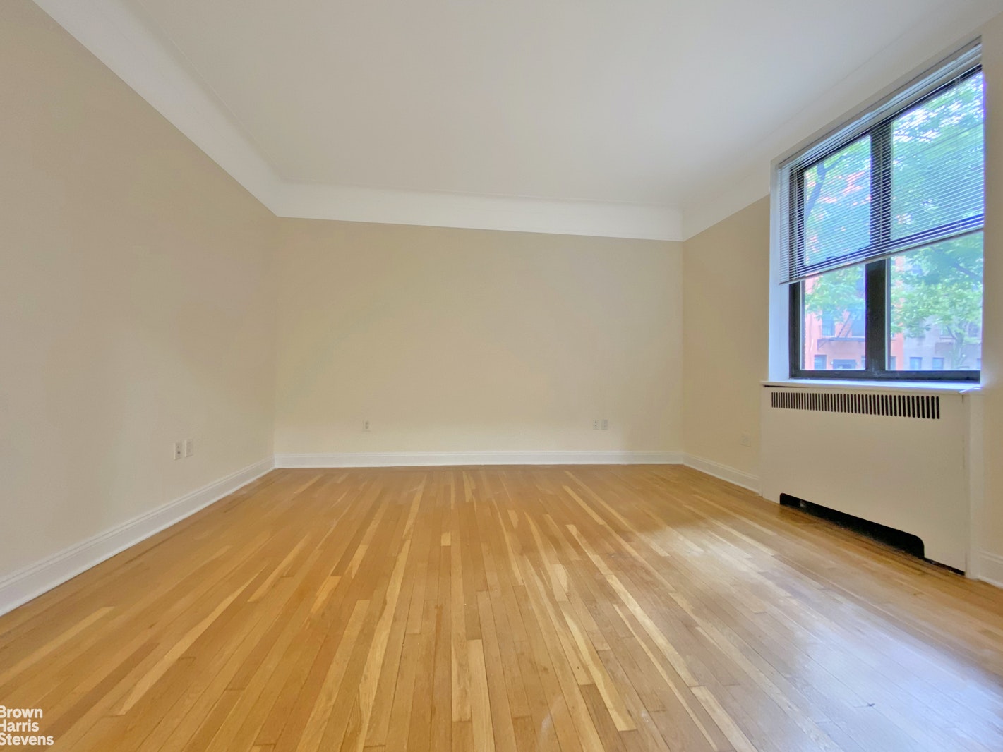 Photo 1 of 310 East 75th Street, Upper East Side, NYC, $1,995, Web #: 21083508