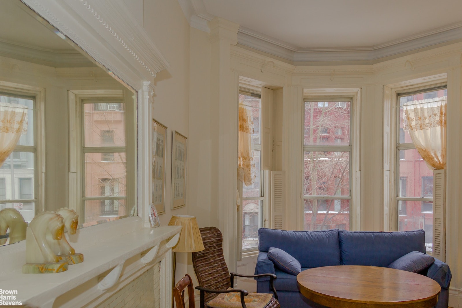 Photo 1 of 305 West 89th Street, Upper West Side, NYC, $2,200, Web #: 21086135