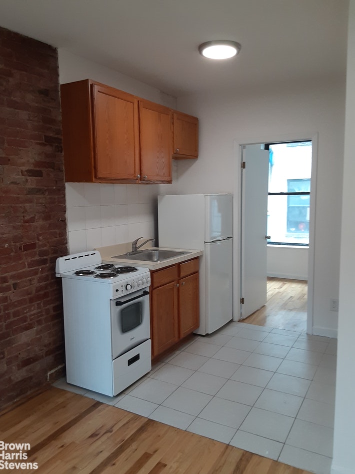 Photo 1 of 630 East 9th Street 12, East Village, NYC, $2,600, Web #: 21111886