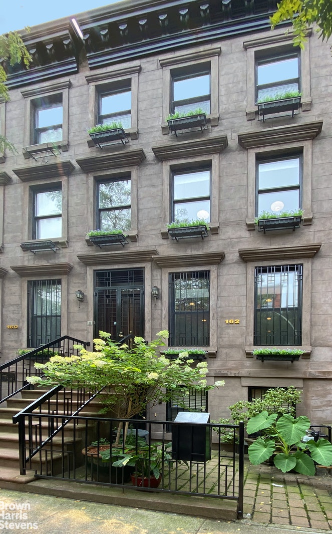 Photo 1 of 162 West 128th Street, Central Harlem, NYC, $2,400,000, Web #: 21163273