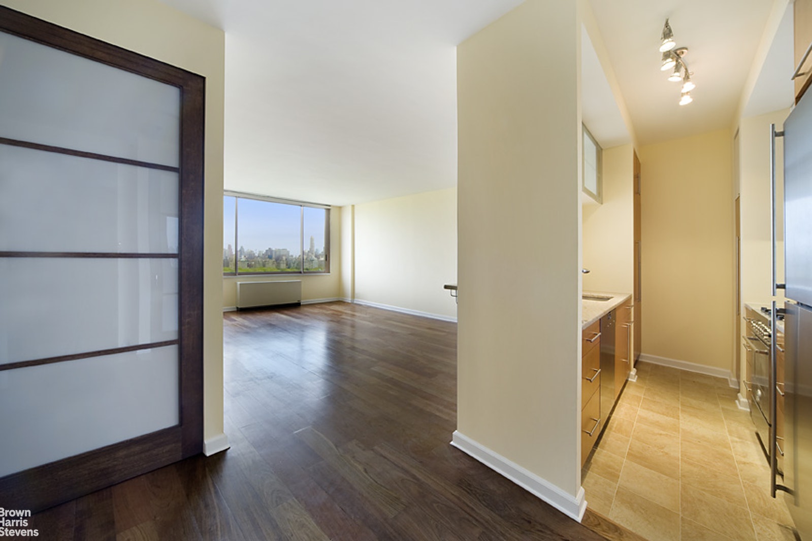 Photo 1 of 101 West 79th Street 20B, Upper West Side, NYC, $8,000, Web #: 21197678