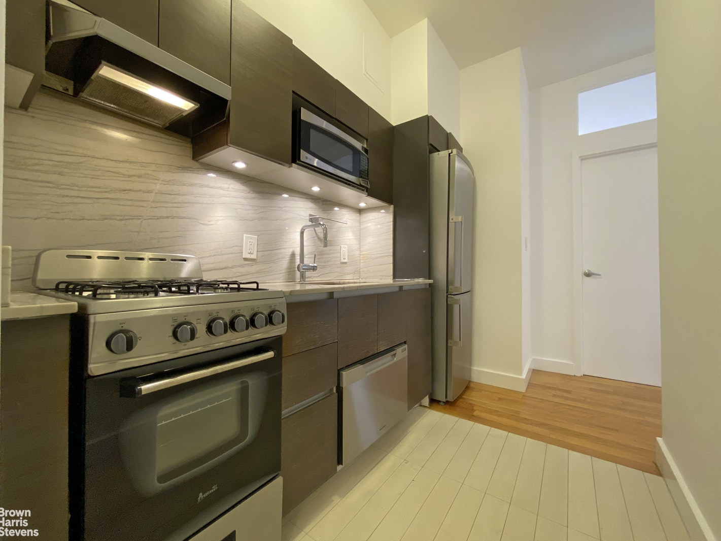 Photo 1 of 349 East 58th Street, Midtown East, NYC, $3,500, Web #: 21208154