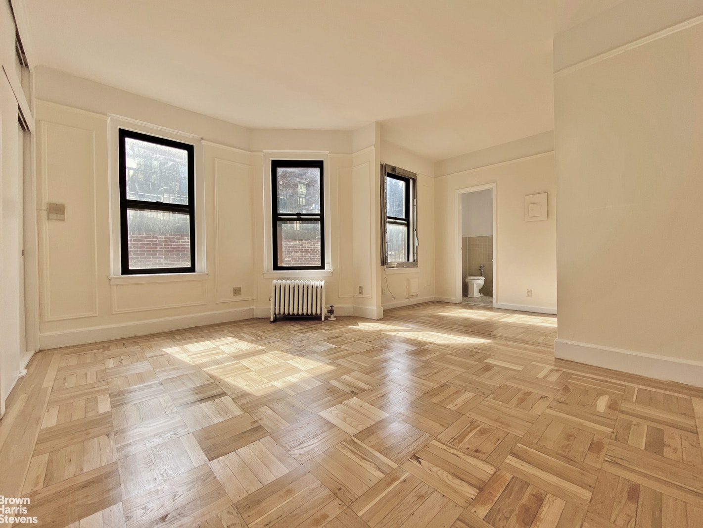 Photo 1 of 245 West 75th Street, Upper West Side, NYC, $2,000, Web #: 21232736