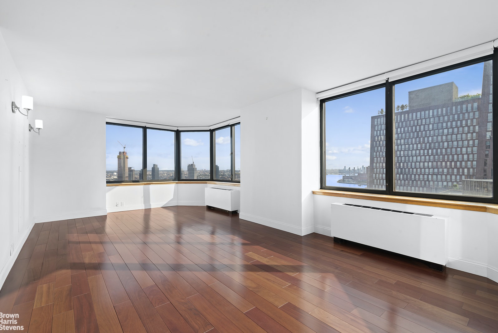 Photo 1 of 415 East 37th Street 38A, Midtown East, NYC, $6,000, Web #: 21235473