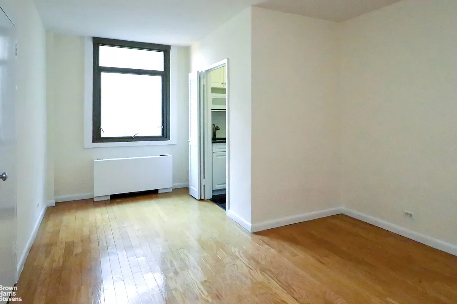 Photo 1 of 4 Park Avenue, Midtown East, NYC, $3,200, Web #: 21316994