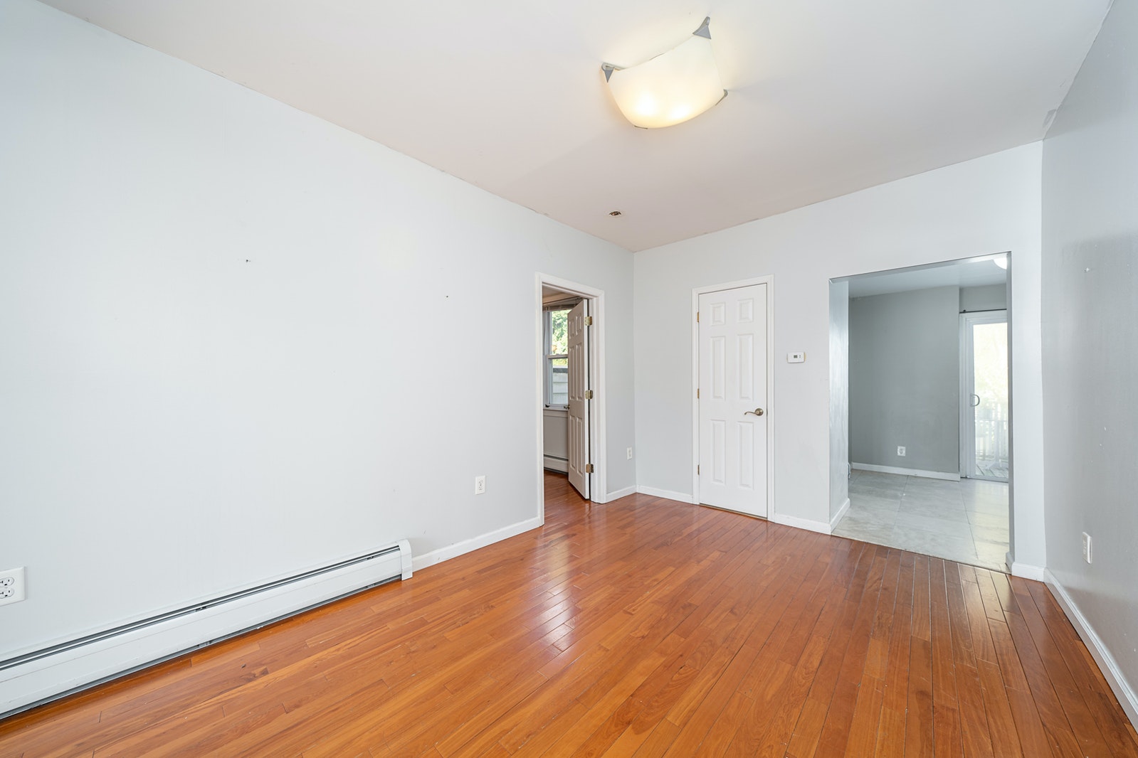 Photo 1 of 74 West 18th Street 1, Weehawken, New Jersey, $2,200, Web #: 21366366