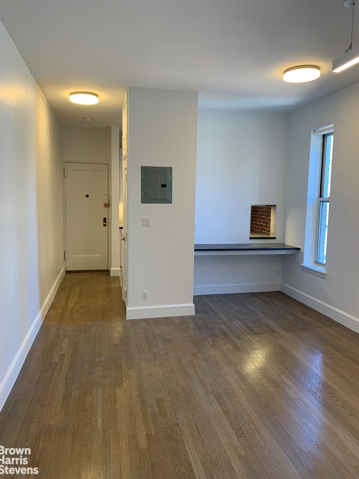 Photo 1 of 242 East 83rd Street, Upper East Side, NYC, $2,695, Web #: 21392793