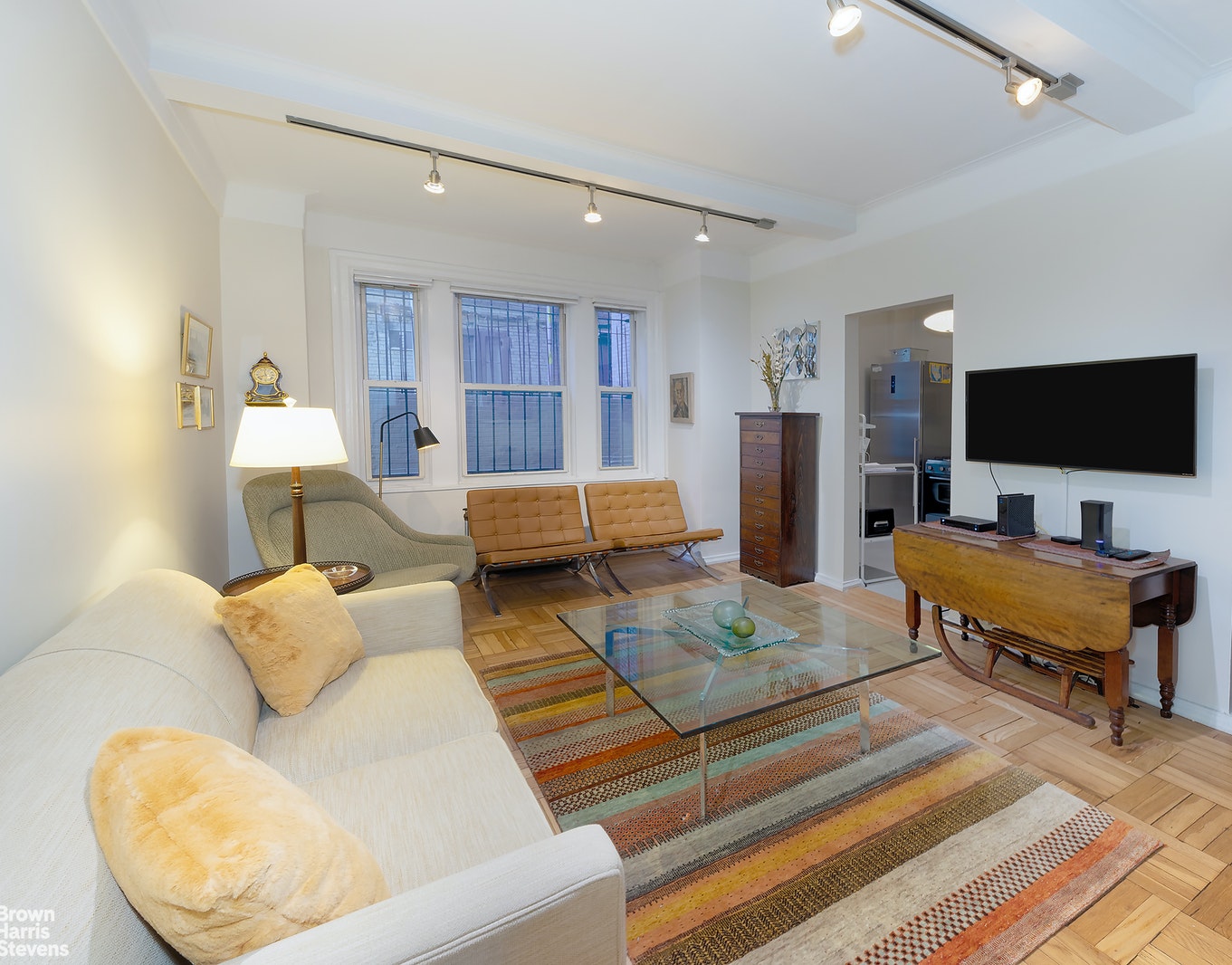 Photo 1 of 588 West End Avenue 1D, Upper West Side, NYC, $475,000, Web #: 21469807