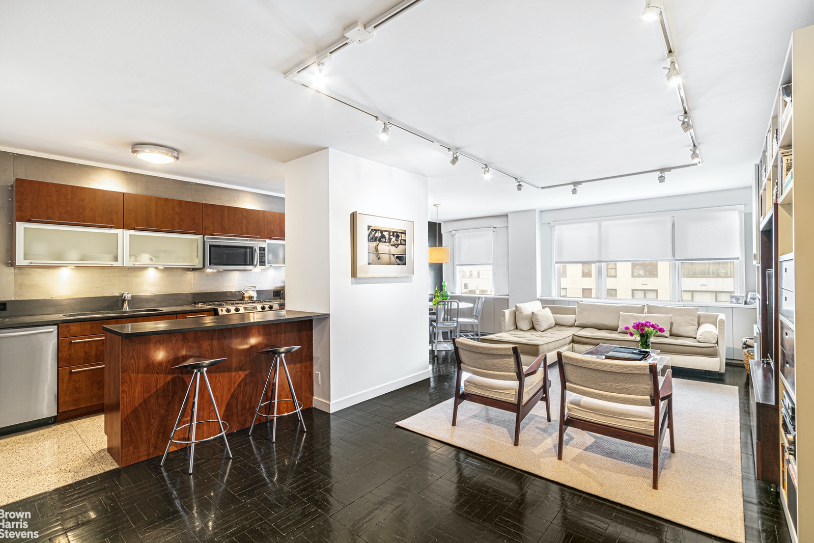Photo 1 of 174 East 74th Street 11G, Upper East Side, NYC, $887,500, Web #: 21522124