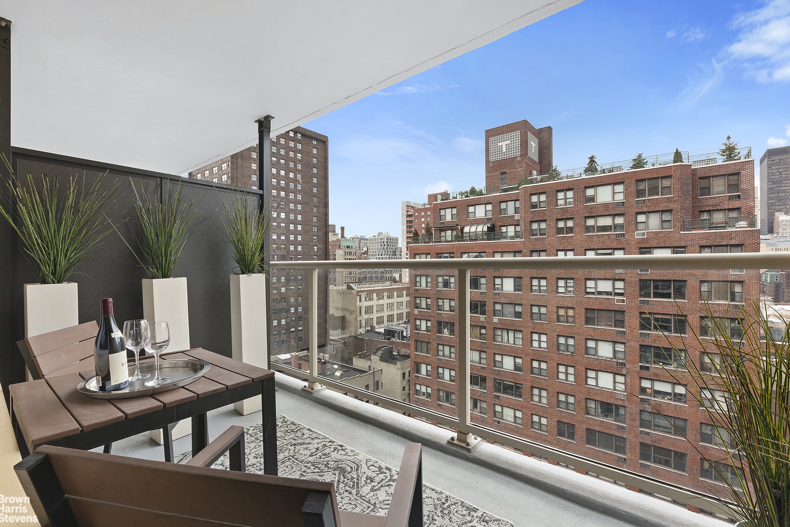 Photo 2 of 305 East 24th Street 15U, Gramercy Park, NYC, 765,000, 