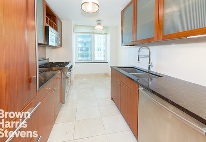 Rental Property at 250 East 53rd Street 2102, Midtown East, NYC - Bedrooms: 2 
Bathrooms: 2 
Rooms: 4  - $7,350 MO.