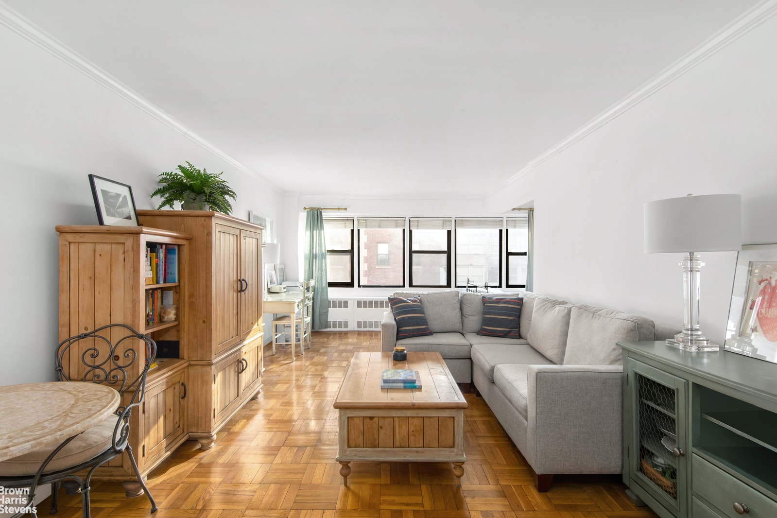 Photo 1 of 205 East 77th Street 6C, Upper East Side, NYC, $431,000, Web #: 21602315
