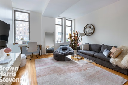 Property for Sale at 252 Seventh Avenue 5K, Chelsea, NYC - Bedrooms: 1 
Bathrooms: 1 
Rooms: 3  - $1,500,000