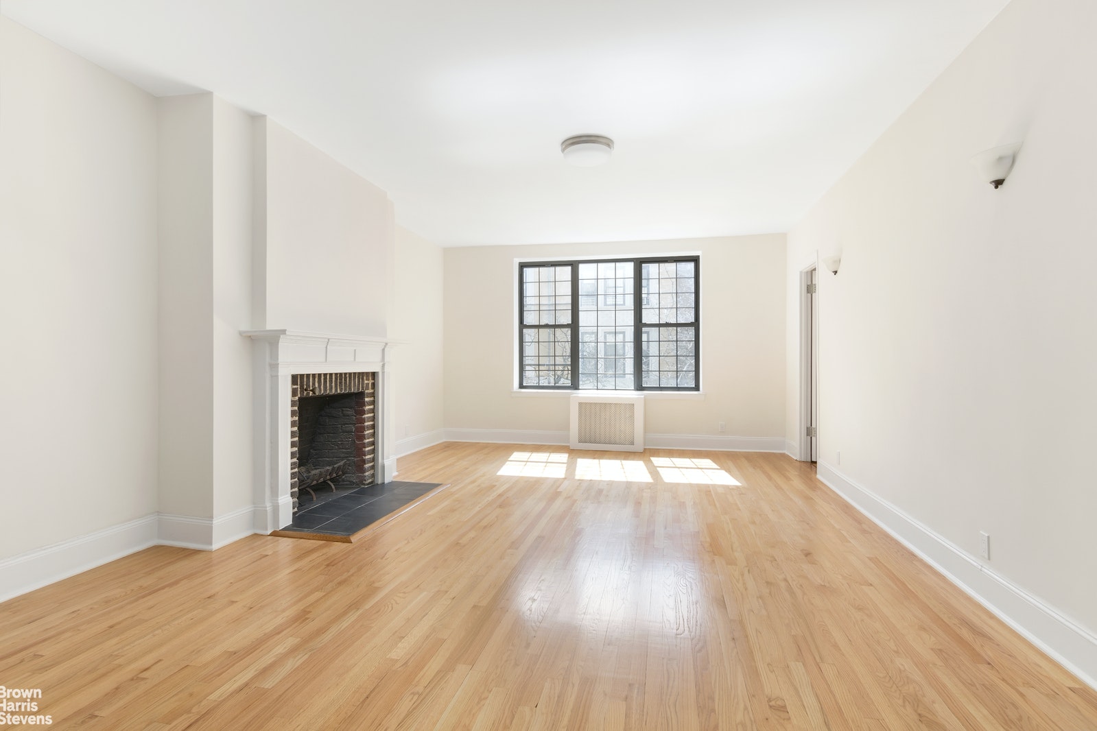 Photo 1 of 251 West 71st Street 3A, Upper West Side, NYC, $6,950, Web #: 21674803