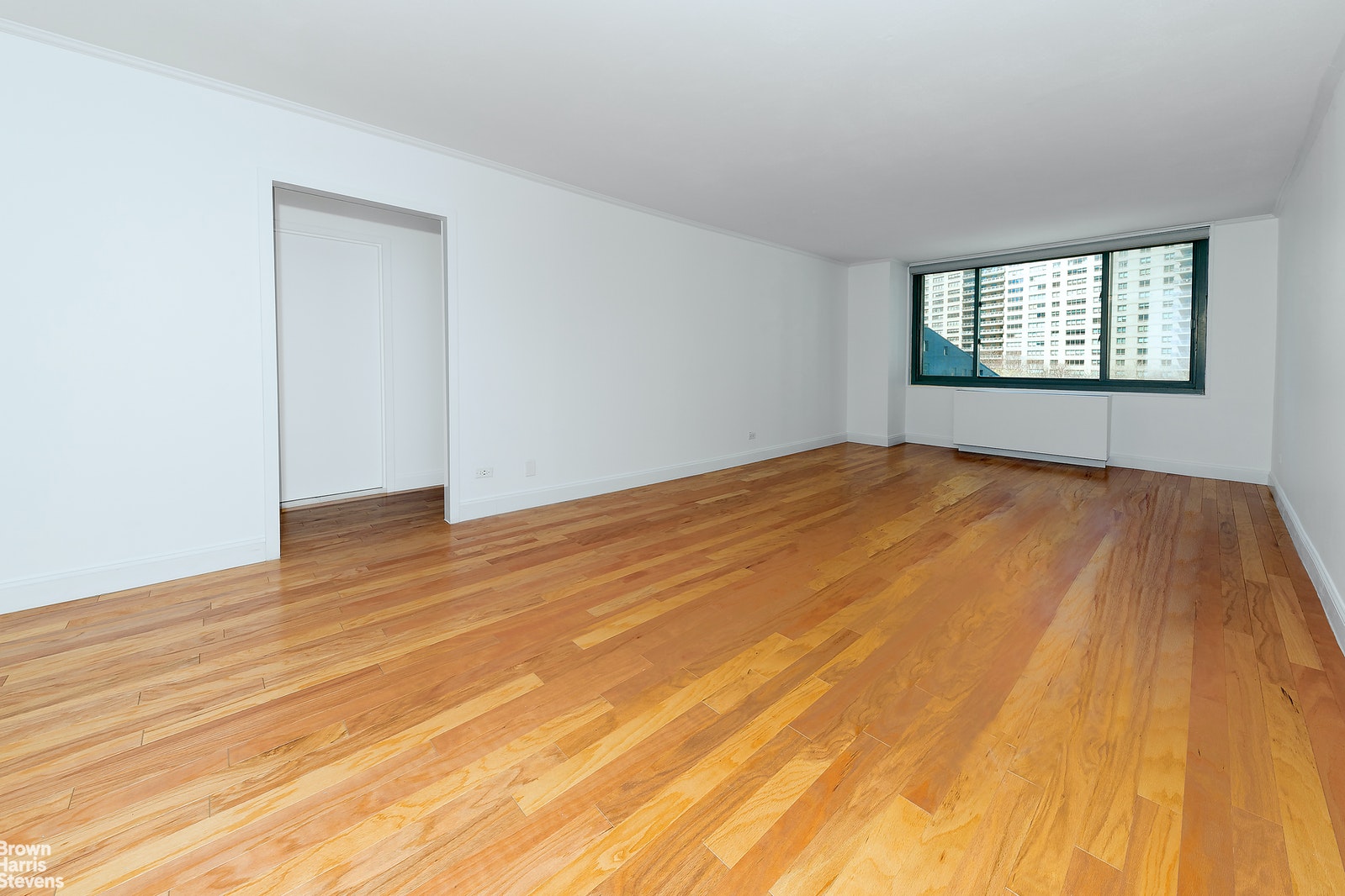 Photo 1 of 2025 Broadway 5A, Upper West Side, NYC, $3,650, Web #: 21707491