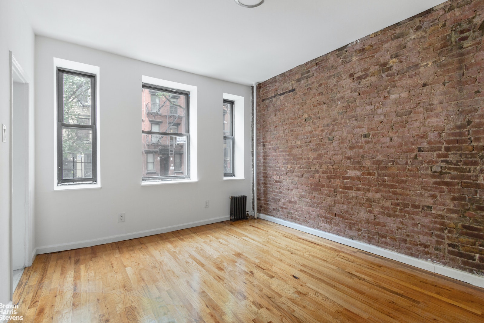 Photo 1 of 412 East 9th Street 1, East Village, NYC, $2,995, Web #: 21756972