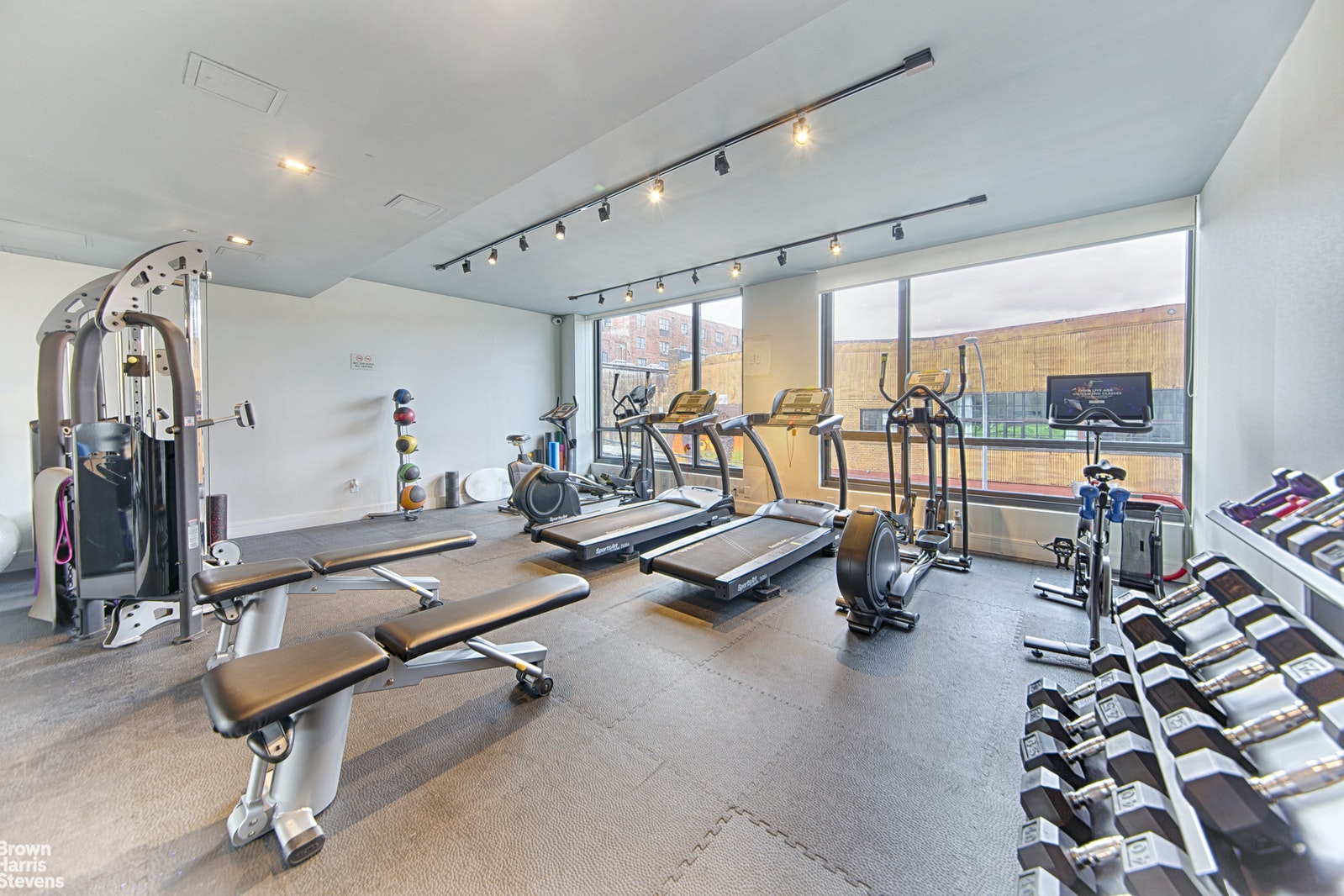 Photo 11 of 50 Greenpoint Avenue 5E, Greenpoint, Brooklyn, NY