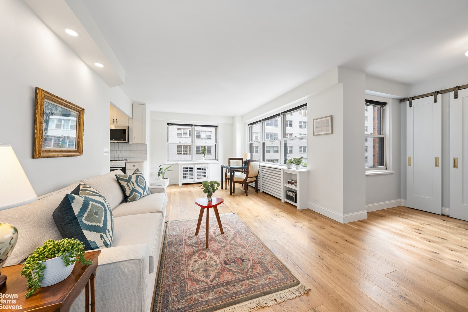 Photo 1 of 166 East 35th Street 8A, Midtown East, NYC, $455,000, Web #: 21793581