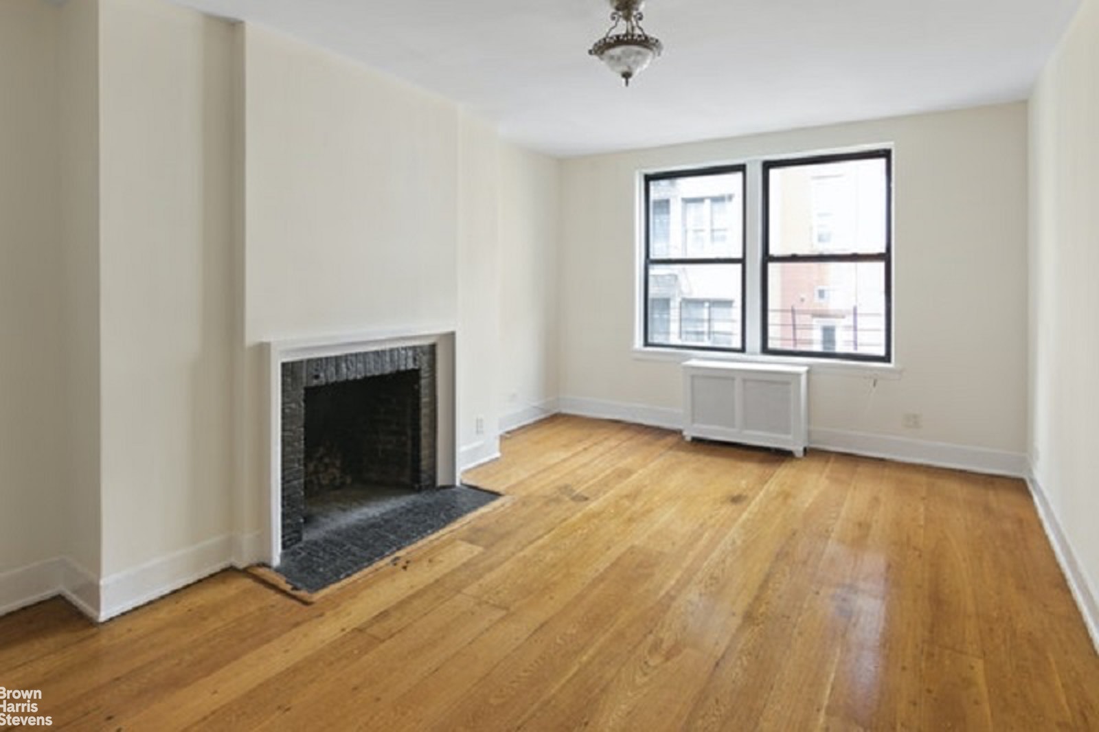 Photo 1 of 251 West 71st Street 3C, Upper West Side, NYC, $4,700, Web #: 21847332
