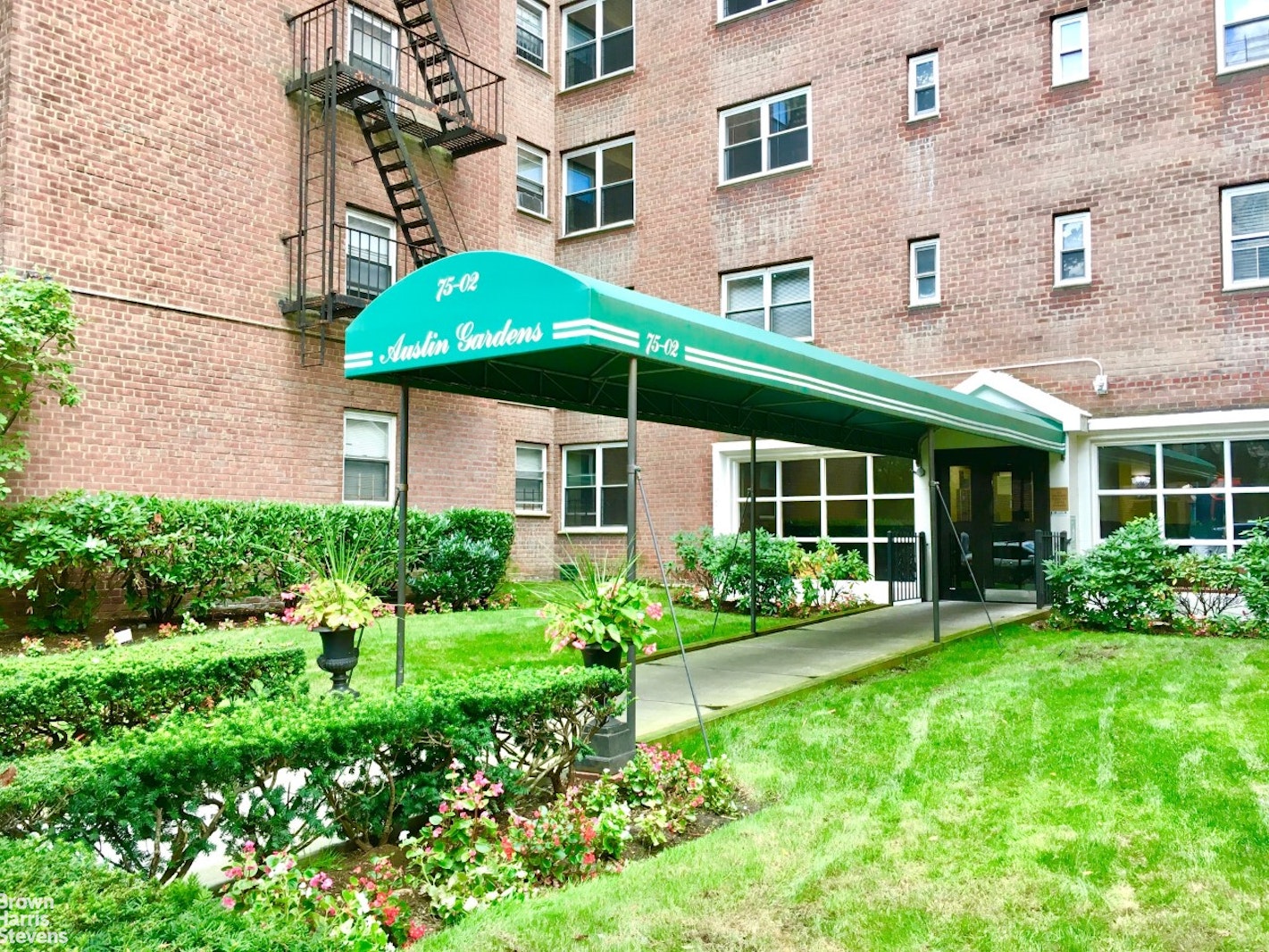 Photo 1 of 75-02 Austin Street 3F, Forest Hills, Queens, NY, $315,000, Web #: 22044177