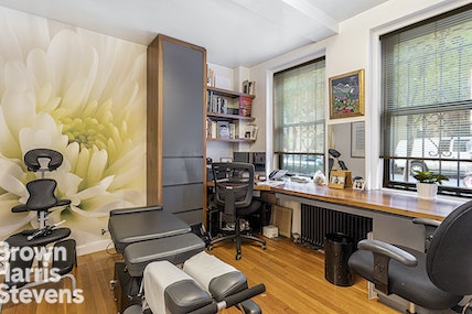 140 East 28th Street 1F, Gramercy Park, NYC - 1 Bathrooms  
5 Rooms - 
