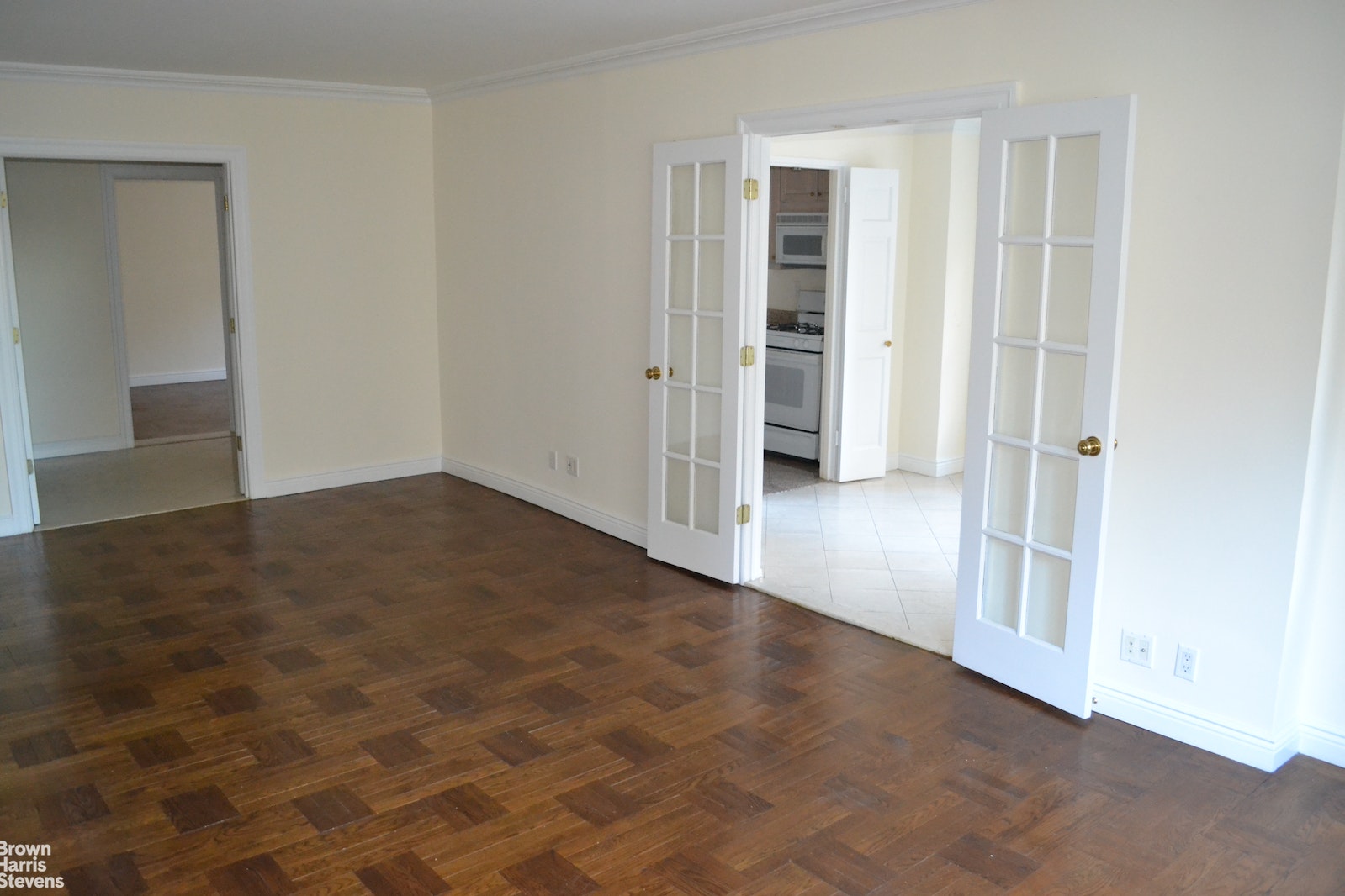 Photo 1 of 57th/5th Ave Huge No Fee 2 Bedroom, Midtown West, NYC, $6,000, Web #: 22113994