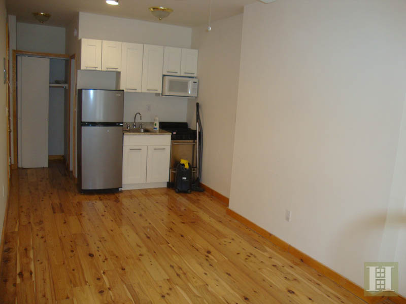 Photo 1 of 320 West 75th Street 4B, Upper West Side, NYC, $1,900, Web #: 2215010