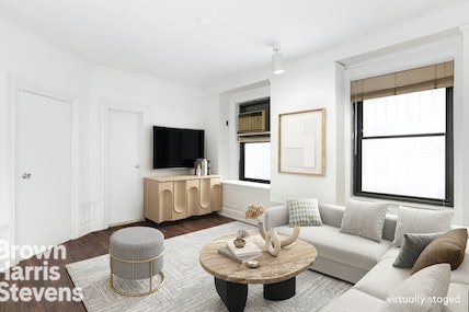 Property for Sale at 252 West 85th Street 1A, Upper West Side, NYC - Bedrooms: 1 

Rooms: 4  - $449,000