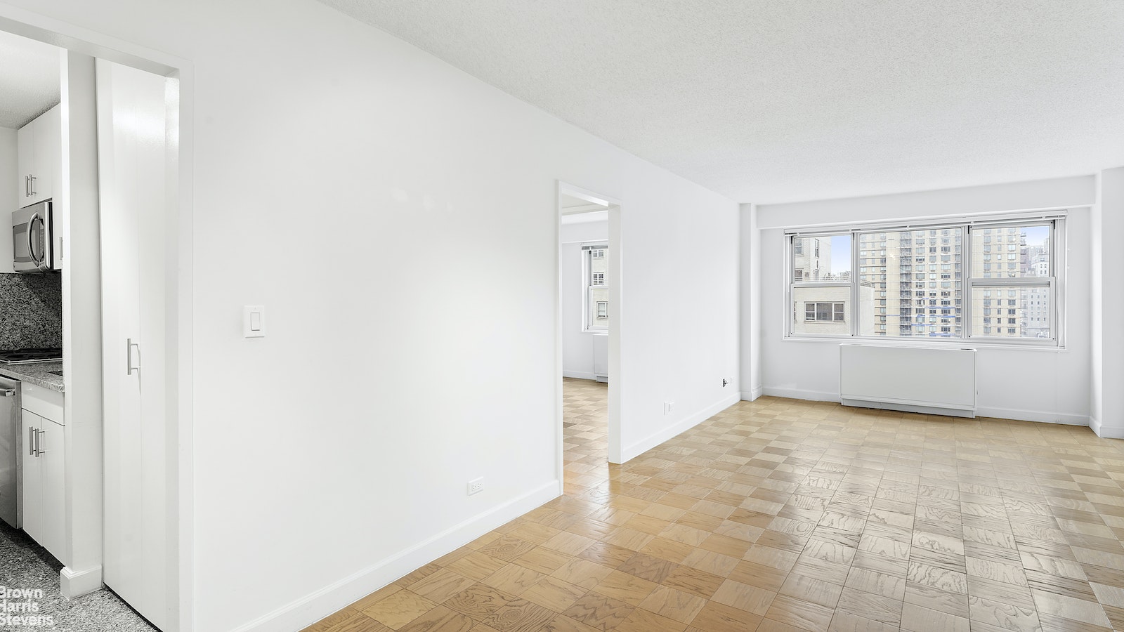 Photo 1 of 1520 York Avenue 17G, Upper East Side, NYC, $3,095, Web #: 22221967