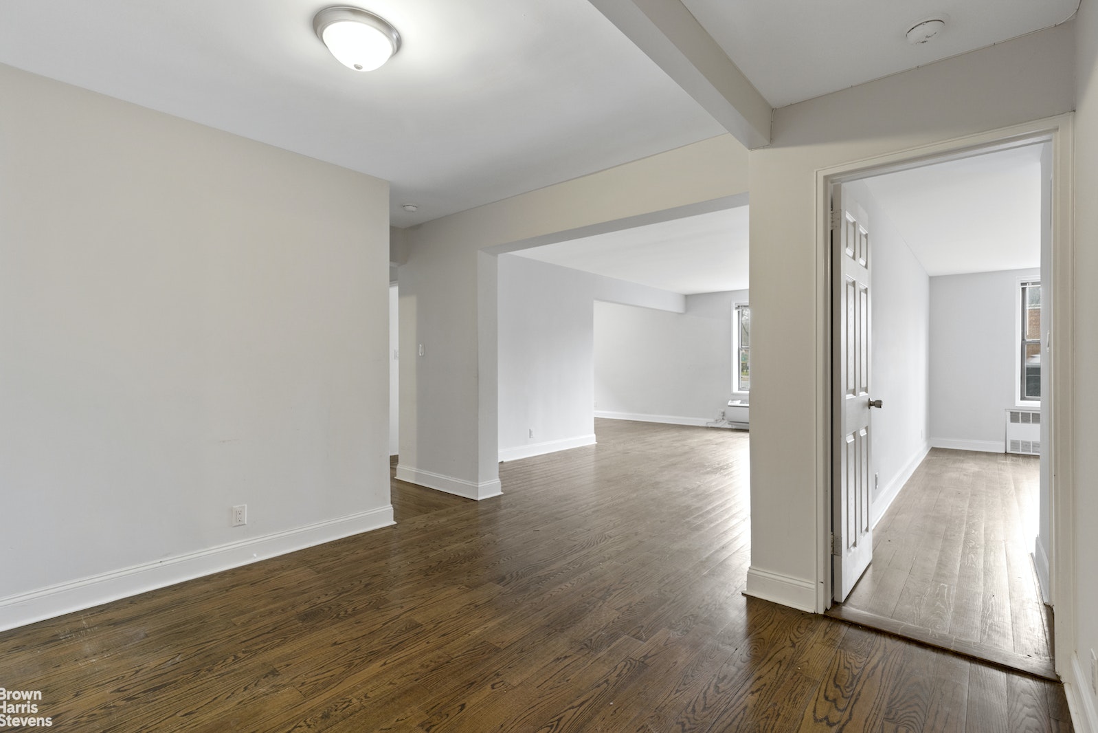 Photo 1 of 226-26 Union Turnpike 1M, Oakland Gardens, Queens, NY, $375,000, Web #: 22288590