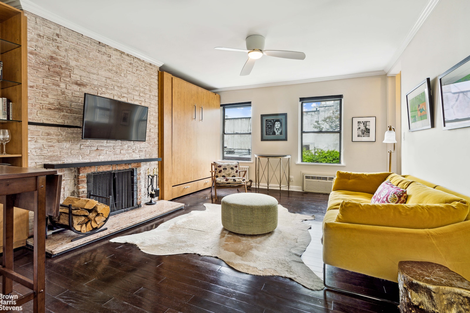 Photo 1 of 87 St Marks Place 3D, East Village, NYC, $397,000, Web #: 22319154