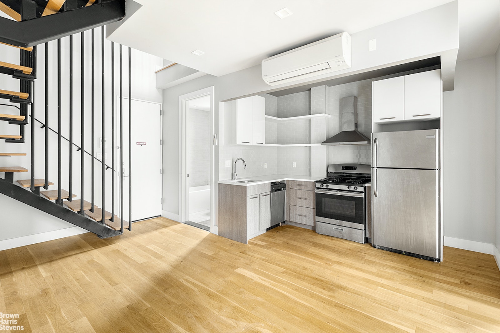 Photo 1 of 911 Nostrand Avenue 4F, Crown Heights, Brooklyn, NY, $4,565, Web #: 22330985