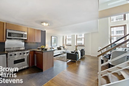 305 Second Avenue 530, Gramercy Park, NYC - 2 Bedrooms  
1 Bathrooms  
4 Rooms - 