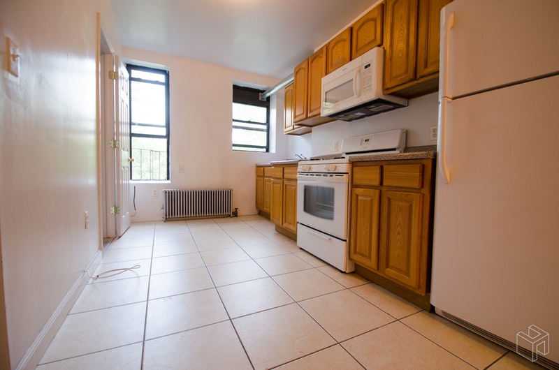 Photo 1 of 2125 First Avenue 2S, East Harlem, NYC, $1,625, Web #: 2241666