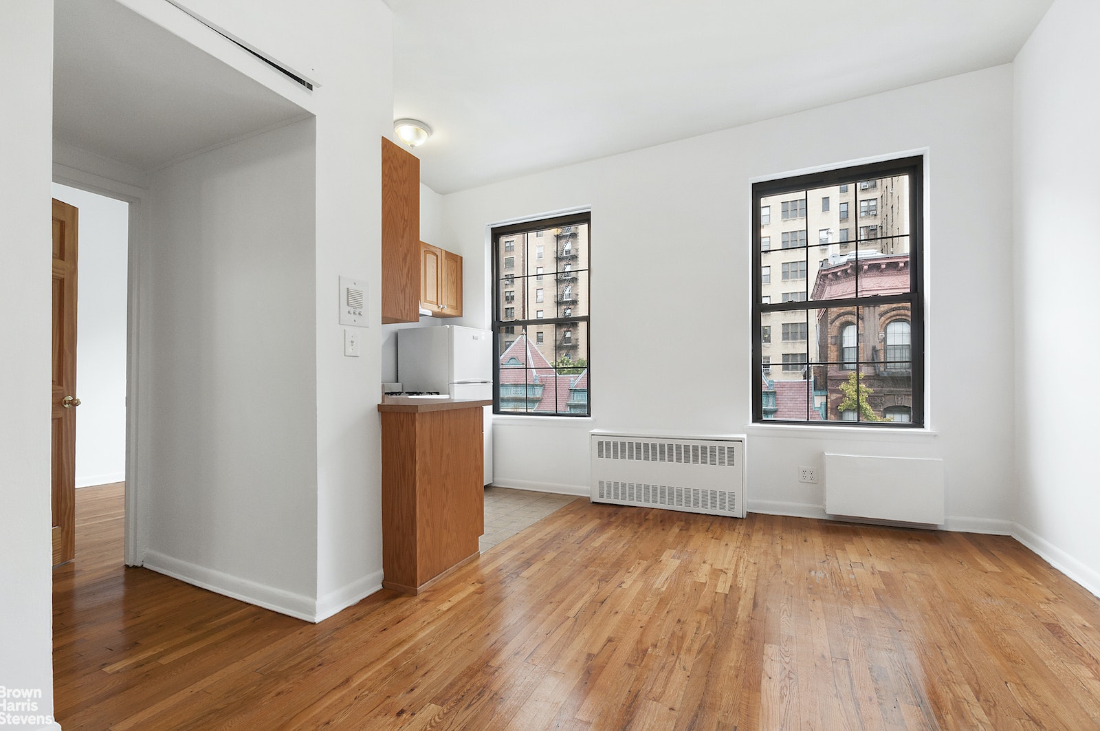 Photo 1 of 330 West 85th Street 5A, Upper West Side, NYC, $2,900, Web #: 22420314