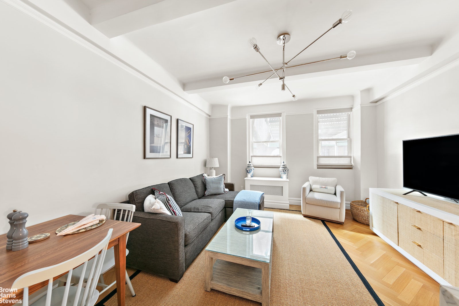 Photo 1 of 305 West 86th Street 1A, Upper West Side, NYC, $5,300, Web #: 22430518