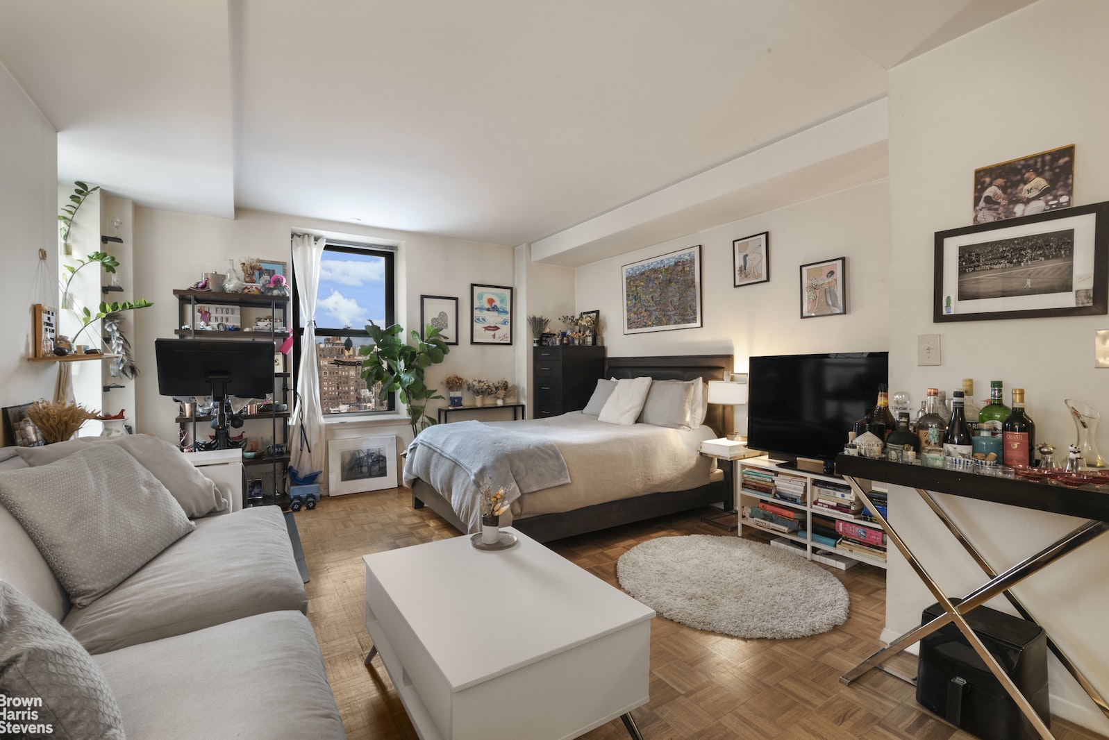 Photo 1 of 201 West 74th Street 16C, Upper West Side, NYC, $595,000, Web #: 22460489