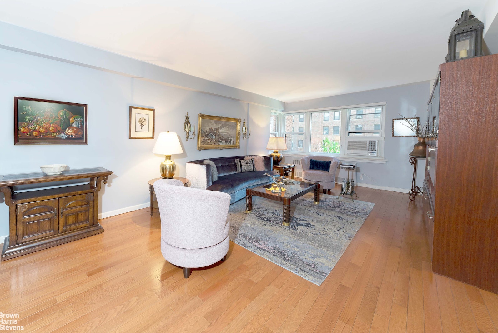 Photo 1 of 11 Riverside Drive, Upper West Side, NYC, $999,000, Web #: 22464486
