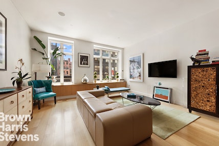 159 West 24th Street 2C, Chelsea, NYC - 1 Bedrooms  
1 Bathrooms  
3 Rooms - 