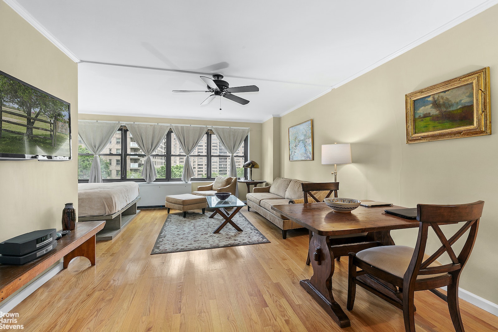 Photo 1 of 160 West End Avenue 6M, Upper West Side, NYC, $515,000, Web #: 22516732