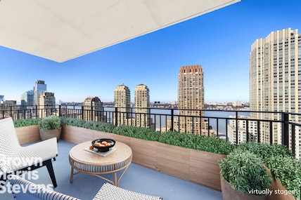 Property for Sale at 185 West End Avenue 29A, Upper West Side, NYC - Bedrooms: 2 
Bathrooms: 2 
Rooms: 4  - $1,390,000
