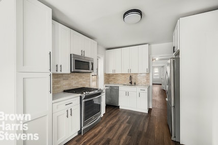 779 Dawson Street, Longwood, New York - 1 Bedrooms  
1 Bathrooms  
3.5 Rooms - 