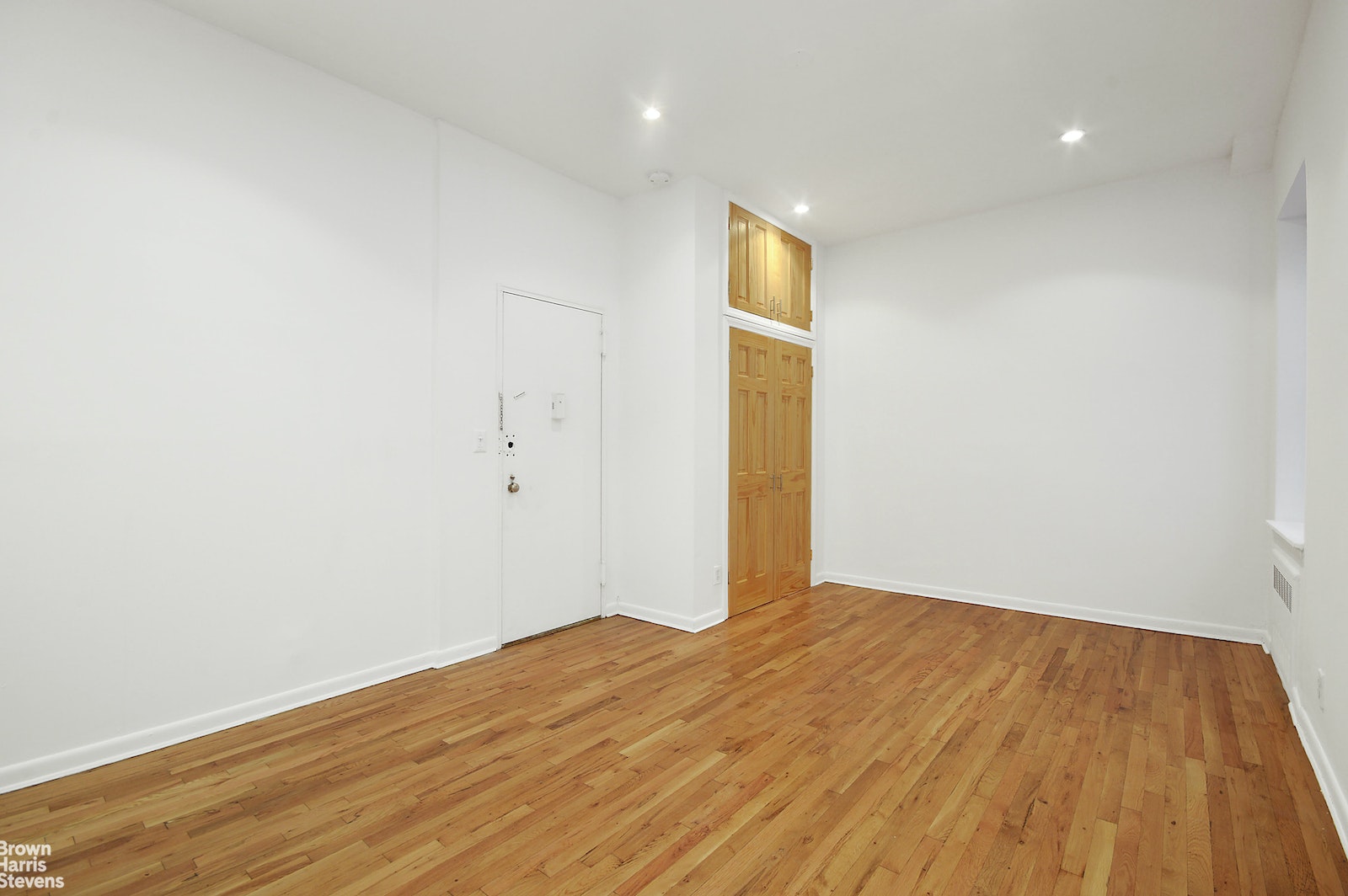 Photo 1 of 330 West 85th Street 2G, Upper West Side, NYC, $2,450, Web #: 22573144