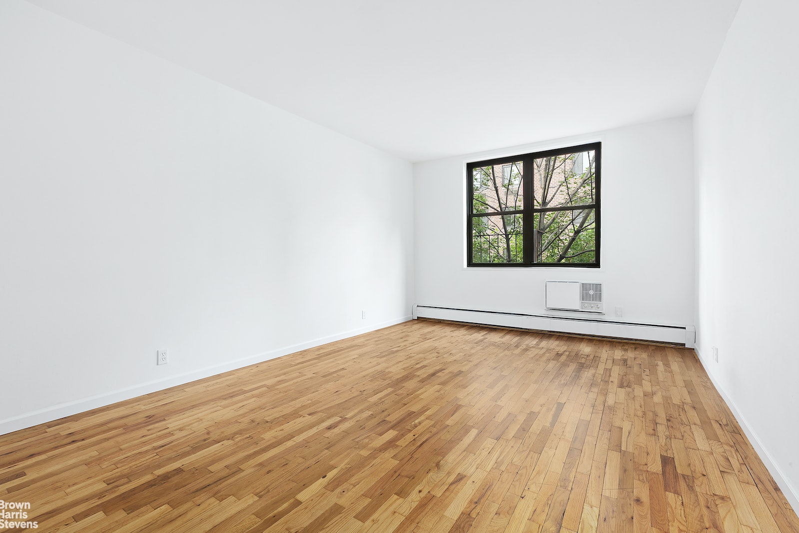 Photo 1 of 229 East 29th Street 5L, Murray Hill Kips Bay, NYC, $2,600, Web #: 22583060