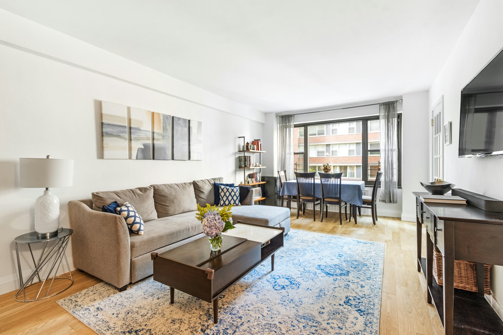 Photo 1 of 55 East End Avenue 4F, Upper East Side, NYC, $710,000, Web #: 22592521