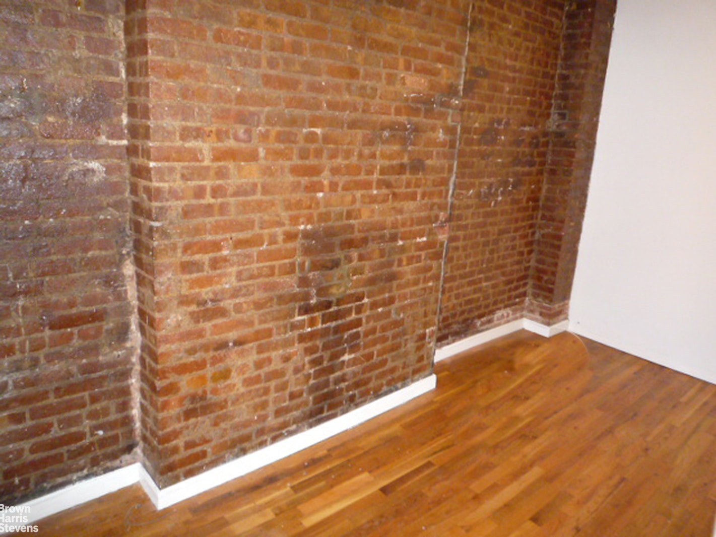 Photo 1 of 630 East 9th Street 20, East Village, NYC, $3,750, Web #: 22613789