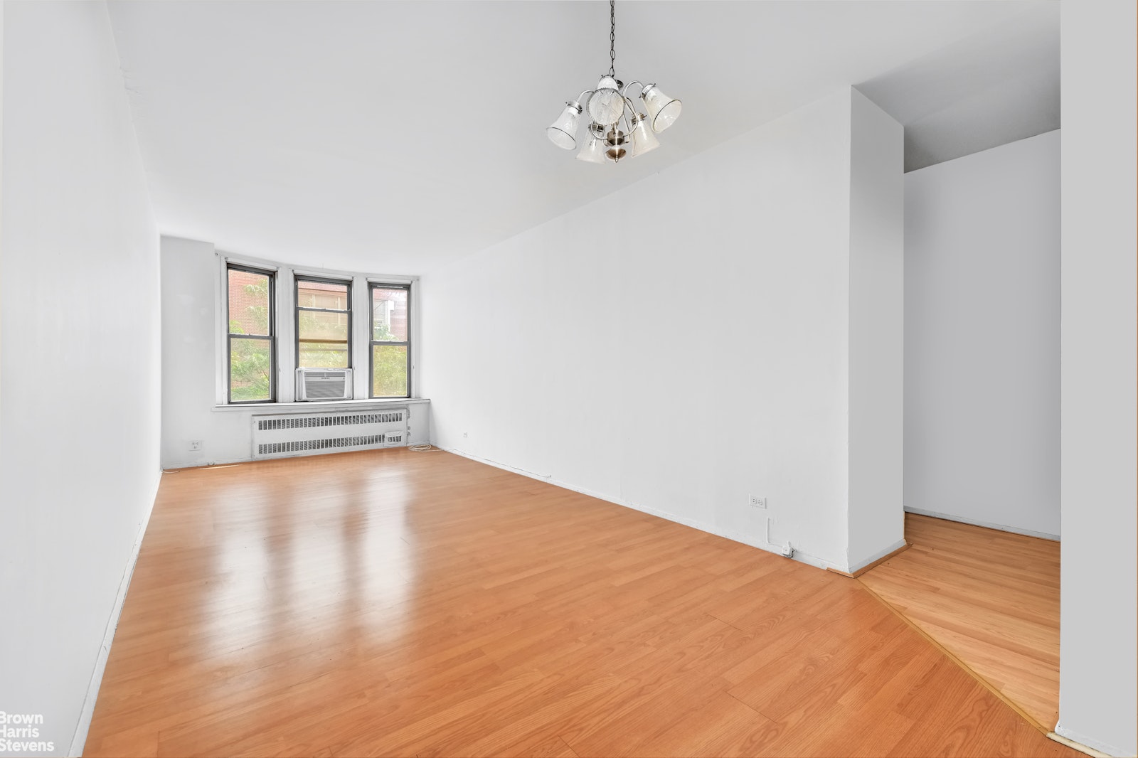 Photo 1 of 208 West 119th Street 5L, Central Harlem, NYC, $300,000, Web #: 22651162