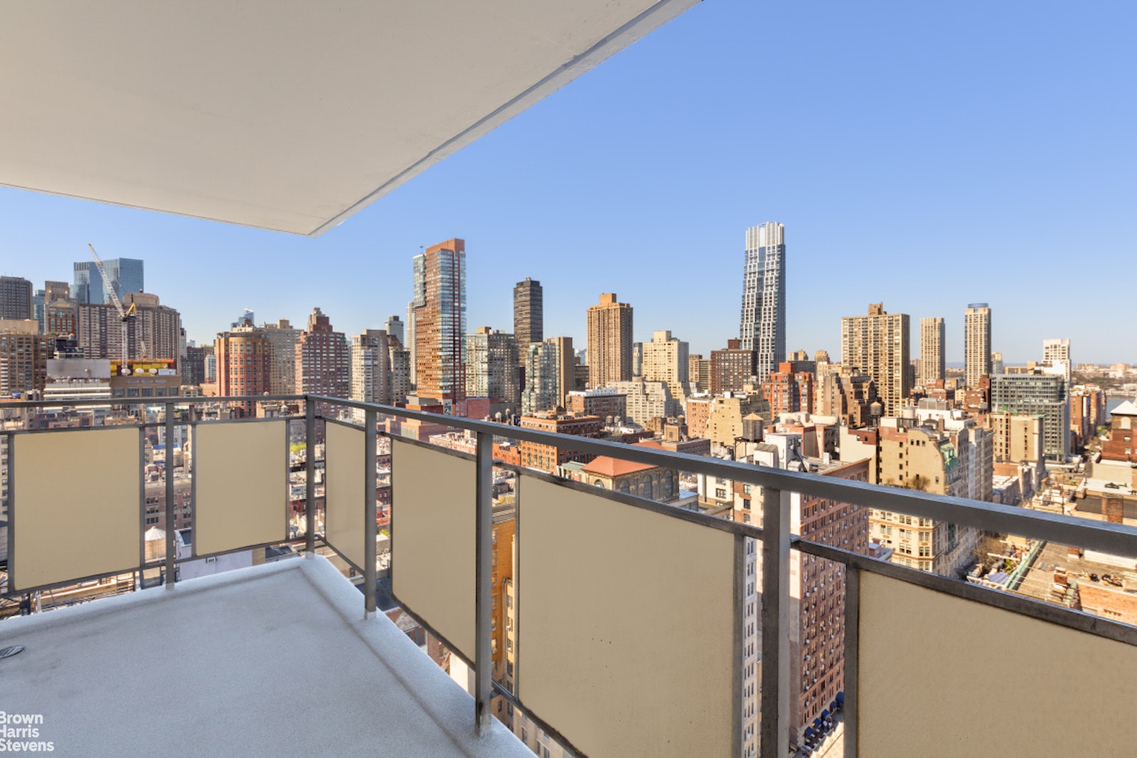 Photo 1 of 15 West 72nd Street 27G, Upper West Side, NYC, $1,995,000, Web #: 22662063
